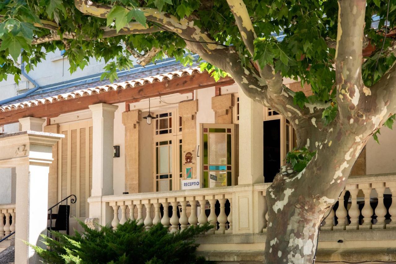 Soko Hotels-Pont Du Gard Ремулен Экстерьер фото