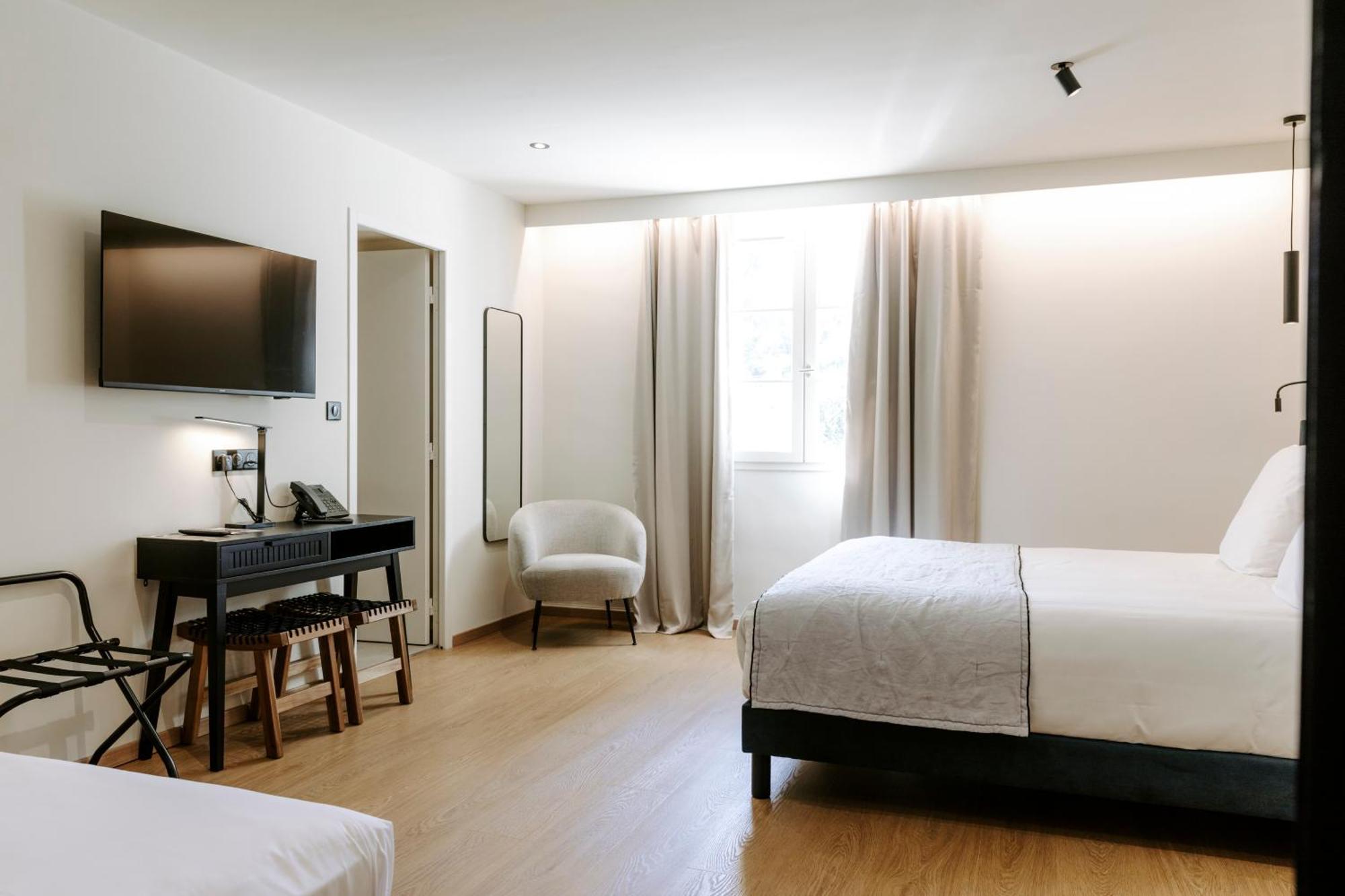 Soko Hotels-Pont Du Gard Ремулен Экстерьер фото